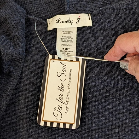 Lovely J Navy and Floral Drop Shoulder Open Concept Midi Cardigan Size 2XL NWT - Picture 7 of 8